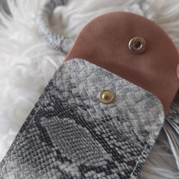 Faux Snakeskin Simply Southern Collection Bangle - Picture 5 of 6